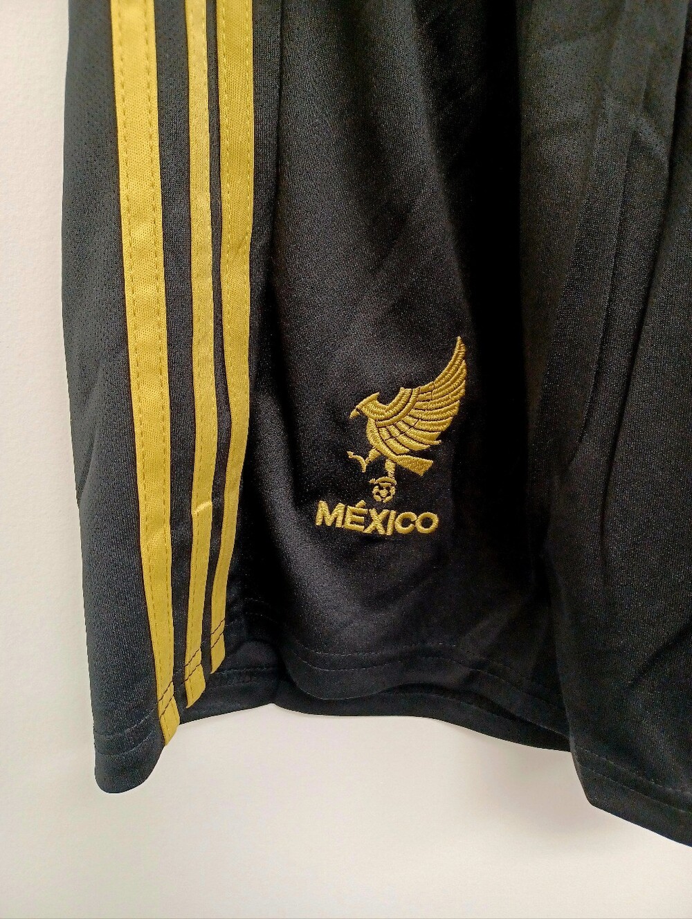 Men's Black and Gold Athletic Shorts 1 Pc. - Mexico Crest Unisex Adults - Picture 2 of 4